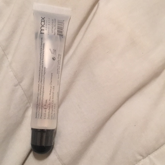 Lips gloss - Picture 2 of 2